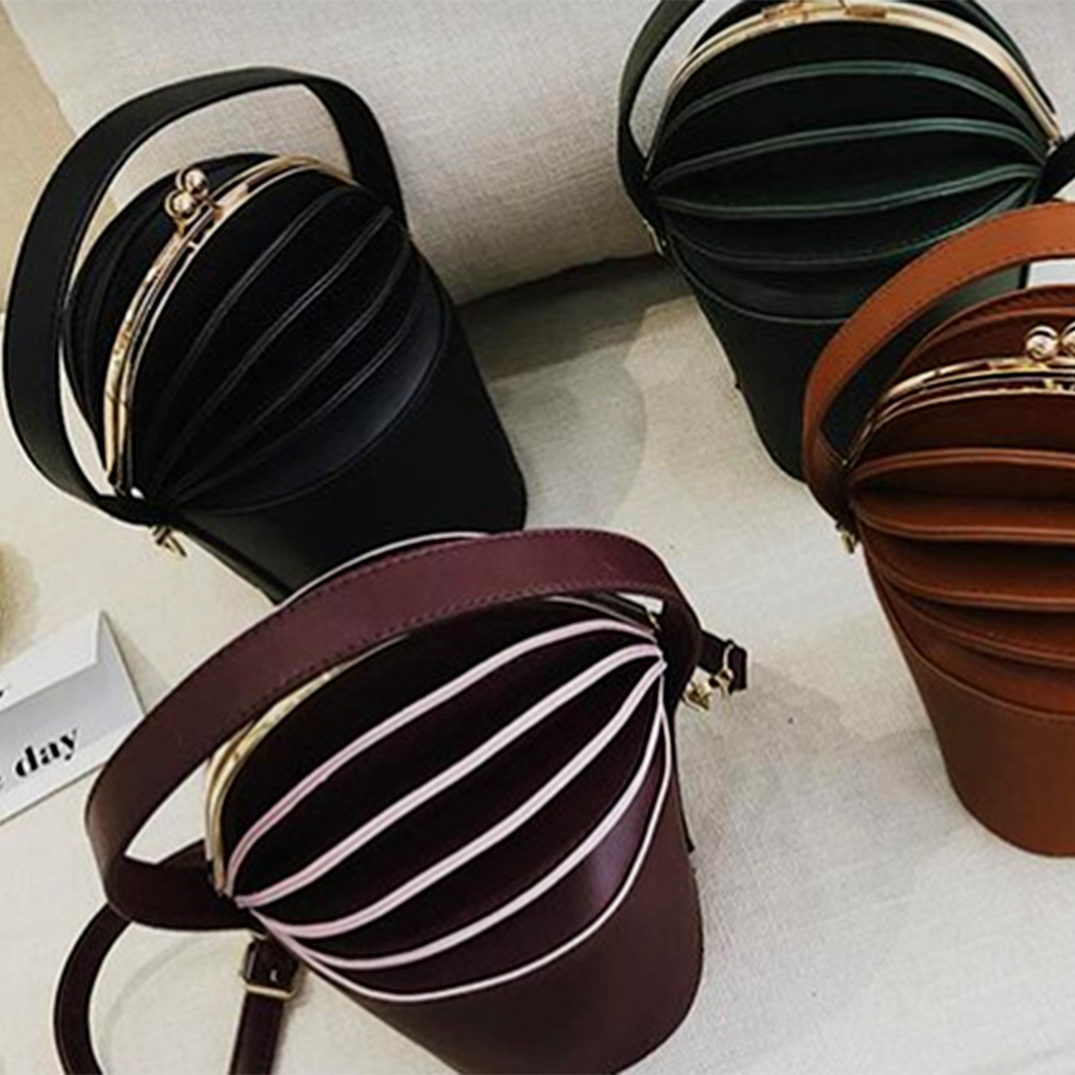 Brillante Estrella dome sling bags