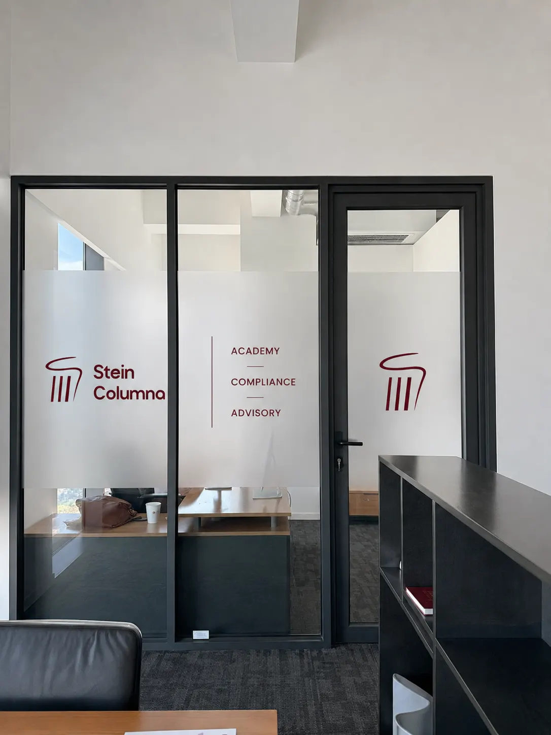 Stein Columna office signage